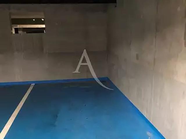 Garage location à Créteil