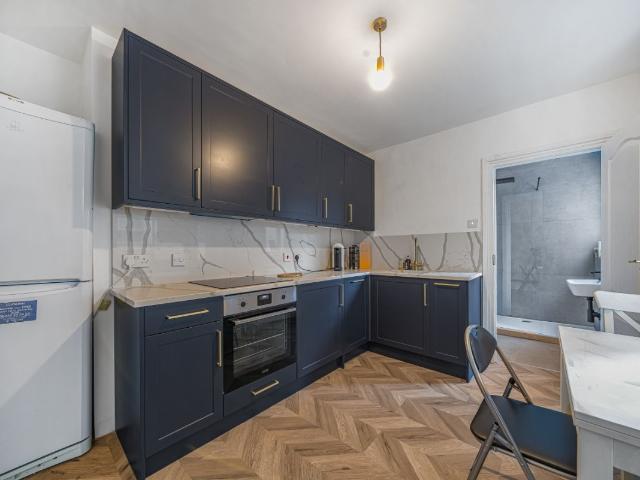 Apartment for rent in Myatt's Fields, Greater London