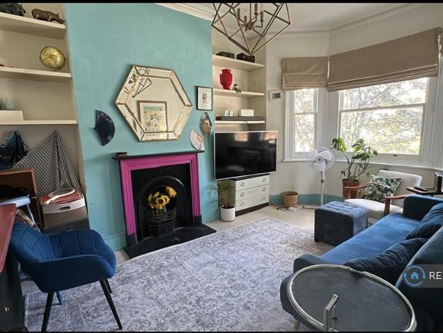 House for rent in Oval, Greater London