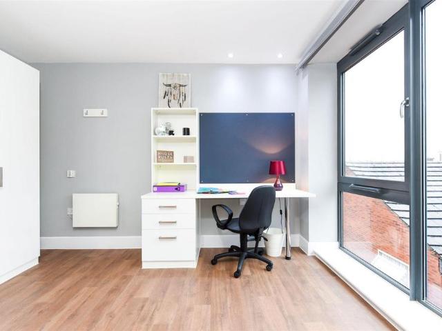 Apartment for rent in Newtown, Two Mills