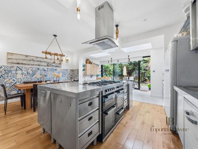 House for rent in Golders Green, Greater London