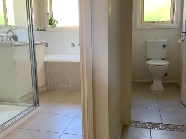 Room for rent in Camerons Creek, Victoria