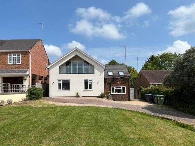 House for sale in Houlton, New Bilton