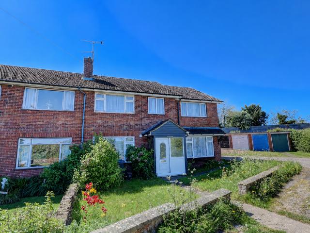Room for rent in Stokenchurch, Buckinghamshire