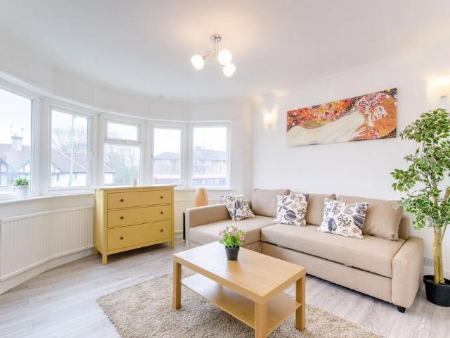 Apartment for rent in Childs Hill, Greater London