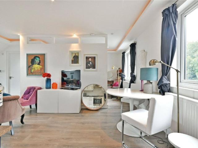 Studio for rent in Golders Green, Greater London