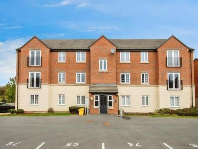 House for sale in Crigglestone, West Yorkshire