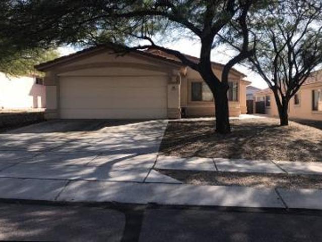House for sale in Marana