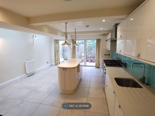 House for rent in Vauxhall, Greater London