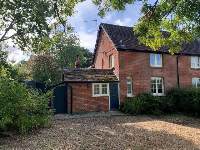 Apartment for rent in Daggons, Dorset