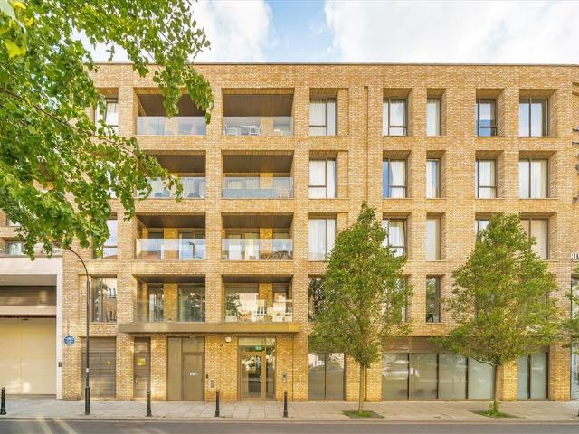 Apartment for rent in London Borough of Hammersmith and Fulham, Greater London