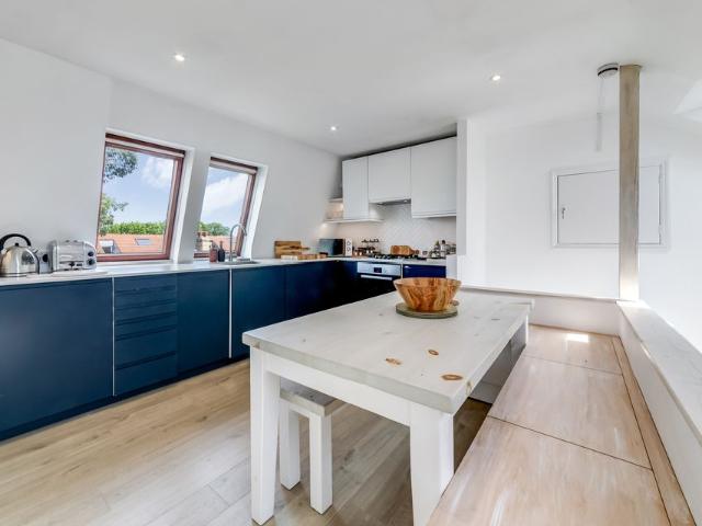 Apartment for rent in Balham, Greater London