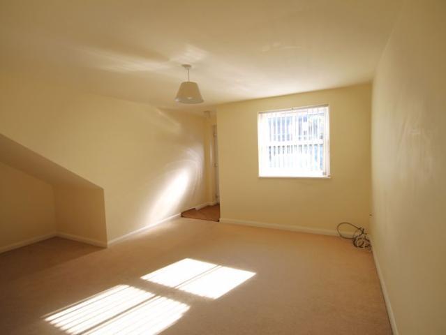 Apartment for rent in Littlecote, West Sussex