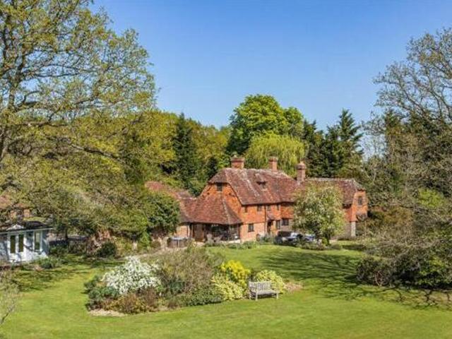 House for sale in The Butts, Kent