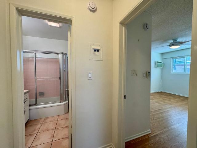 Apartment for rent in Canoga Park, California