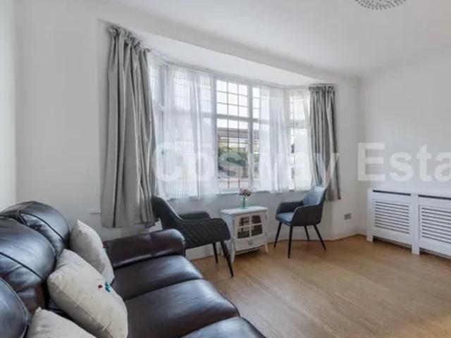 House for rent in Mill Hill, Greater London