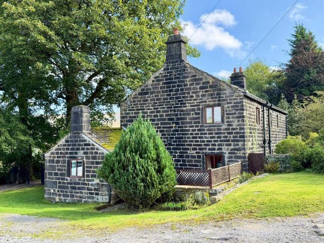House for rent in Lumbutts, Calderdale