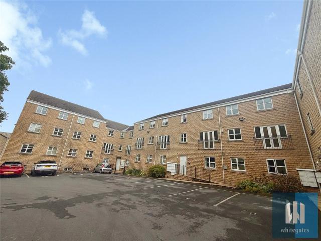 House for rent in Rastrick, Calderdale