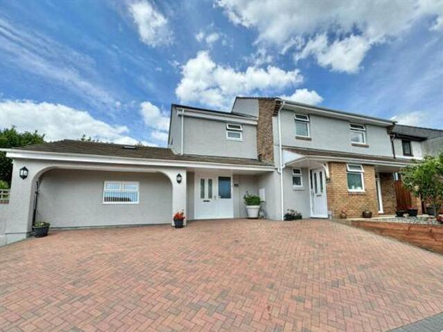 House for sale in Follaton, Strode