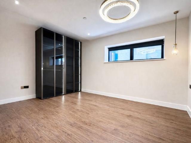 Apartment for rent in Crossflatts, West Yorkshire