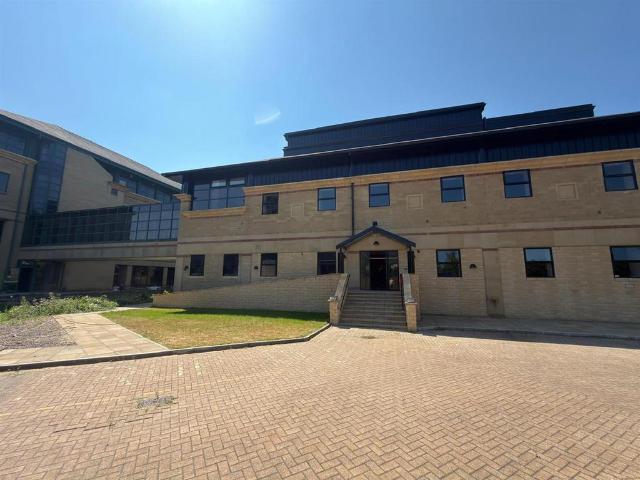 Apartment for rent in Crossflatts, West Yorkshire