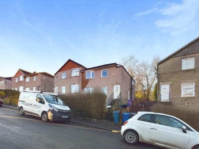 Apartment for rent in Croftfoot, Glasgow