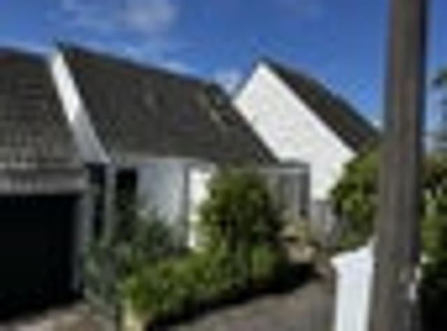 Townhouse for rent in Chartwell, Wellington