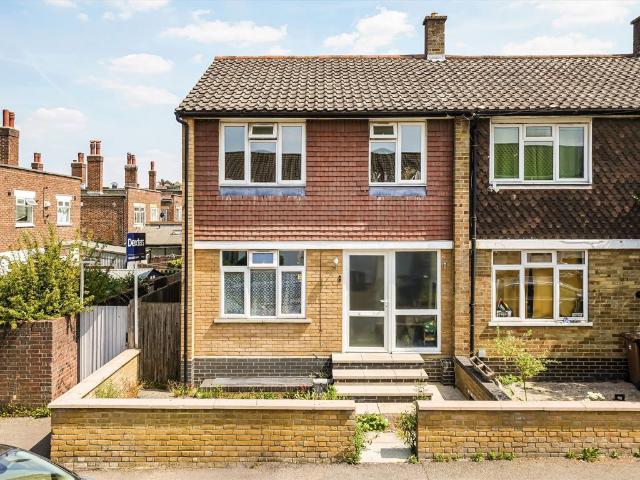 House for rent in London Borough of Lewisham, Greater London