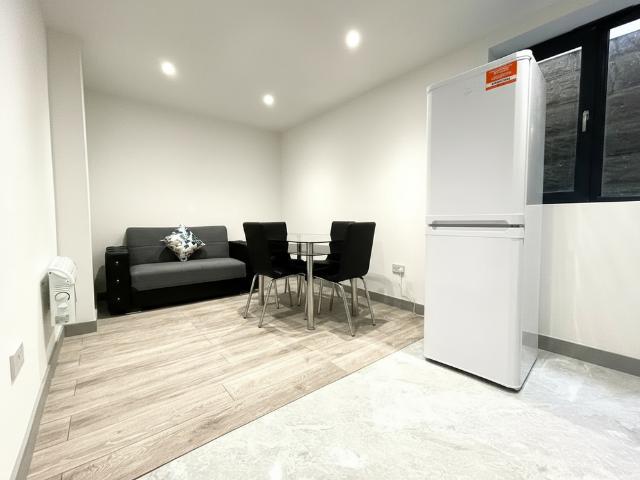 Apartment for rent in Plaistow, Greater London