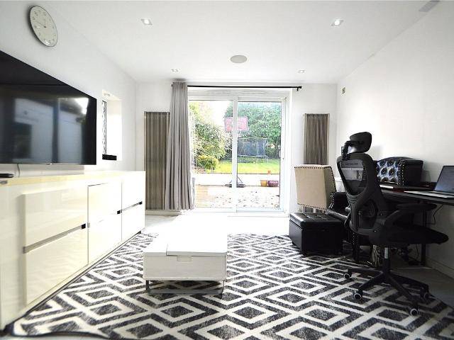 House for rent in London Borough of Croydon, Greater London