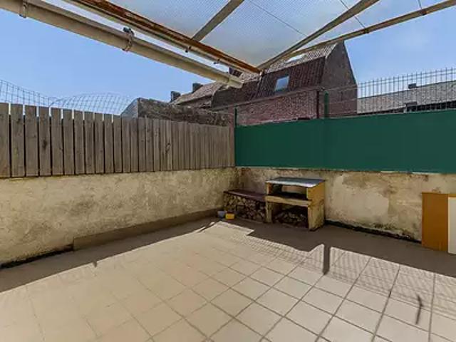 Maison vente à Lille, Croix