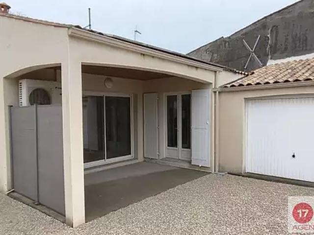 Maison vente à La Rochelle, Croix-chapeau