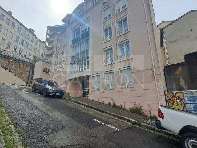 Garage vente à Lyon, Métropole de Lyon