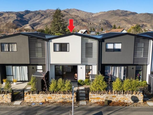 House for rent in Otakou