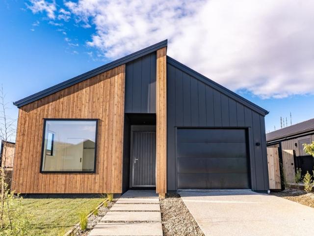 House for rent in Otakou