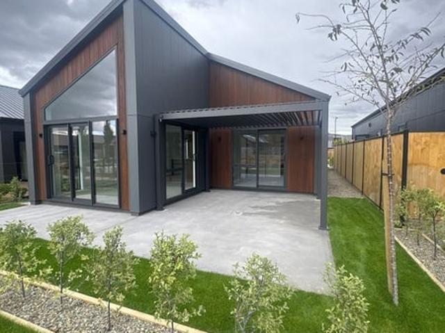House for rent in Otakou