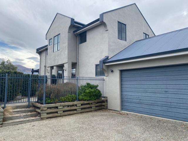 House for rent in Otakou
