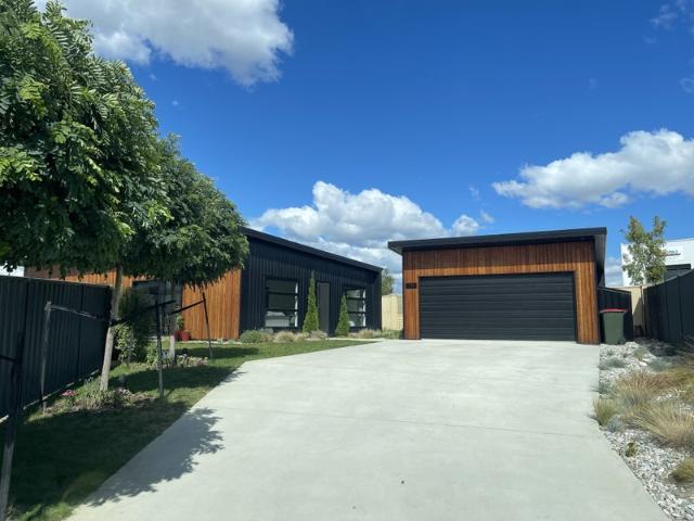 House for rent in Otakou