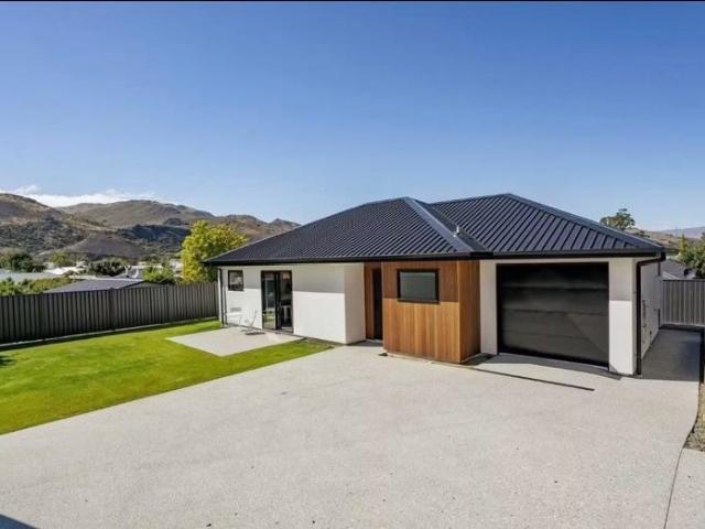 House for rent in Otakou