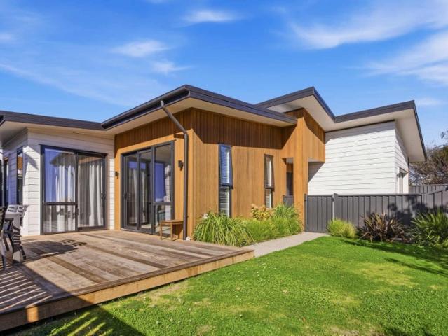 House for rent in Otakou