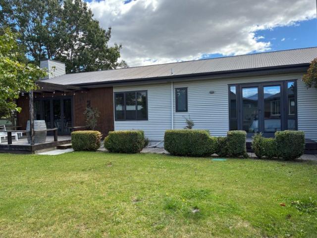 House for rent in Otakou