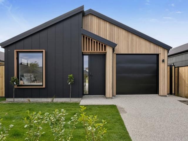 House for rent in Otakou
