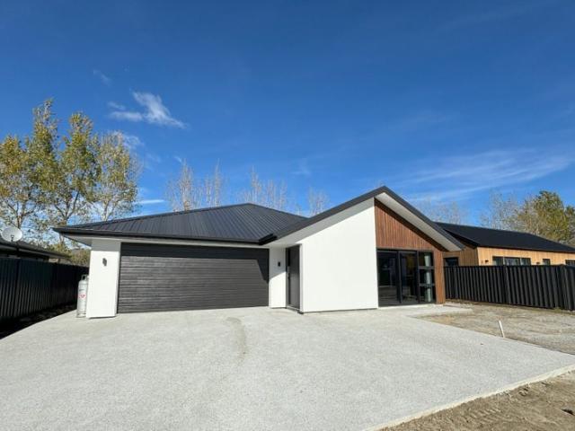 House for rent in Otakou