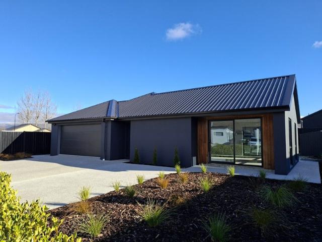 House for rent in Otakou