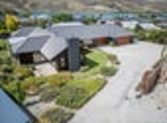 House for rent in Otakou