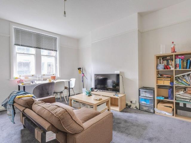 Apartment for rent in London Borough of Hammersmith and Fulham, Greater London