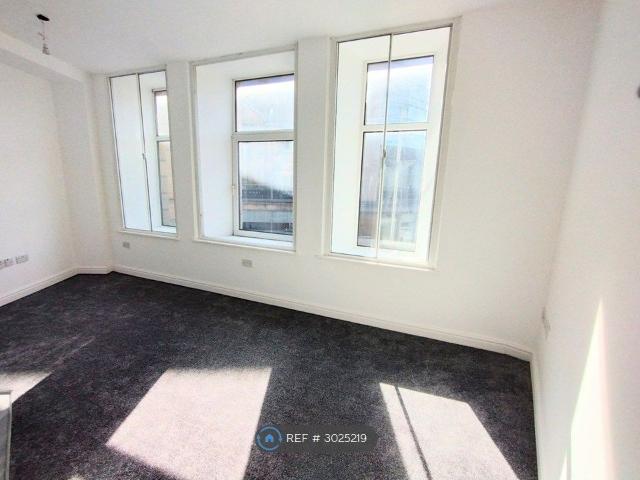 Apartment for rent in Moorlands, Bare