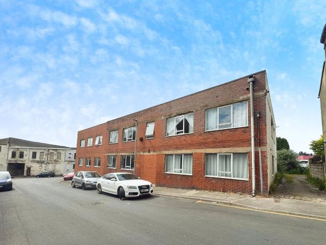 Room for rent in Joiner's Square, Hanley