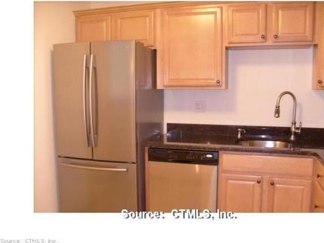 Condo for sale in Cromwell, Connecticut
