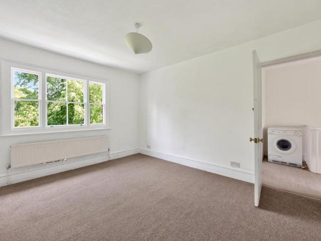 House for rent in Mortlake, Greater London